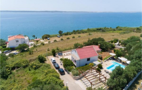 Awesome Home In Rtina With House Sea View